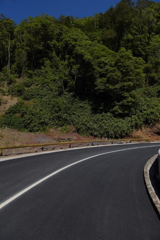 Rehabilitación de carreteras en la Isla de San Miguel, Azores (Portugal)